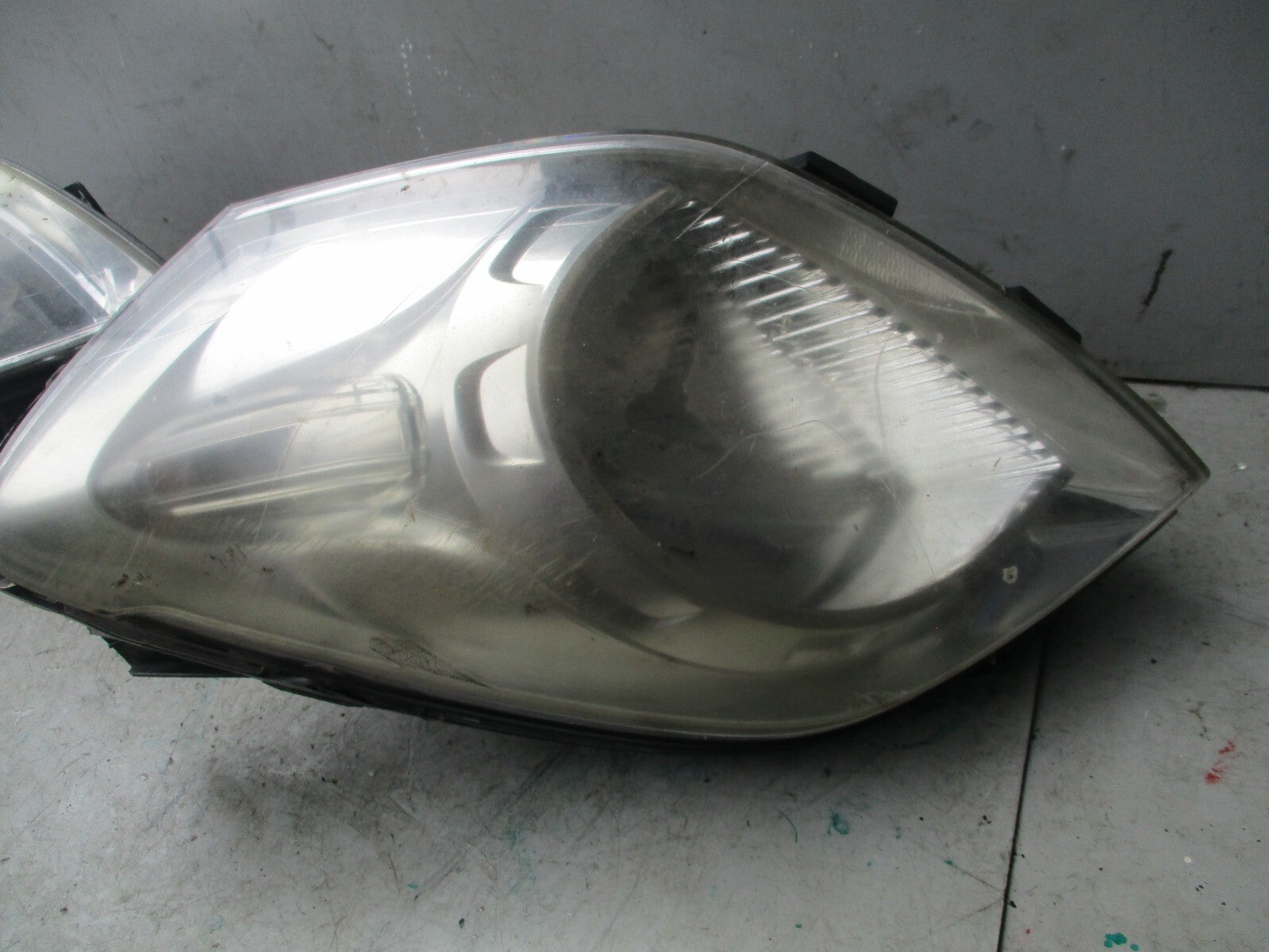 2015 PEUGEOT BIPPER FRONT HEADLIGHT HEADLAMP 45560509