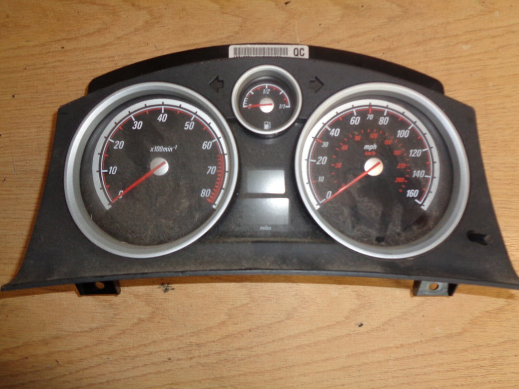 VAUXHALL ASTRA H 2005 SPEEDOMETER CLOCK 13216704