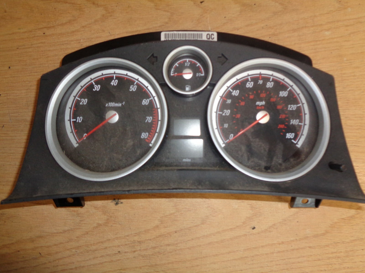 VAUXHALL ASTRA H 2005 SPEEDOMETER CLOCK 13216704
