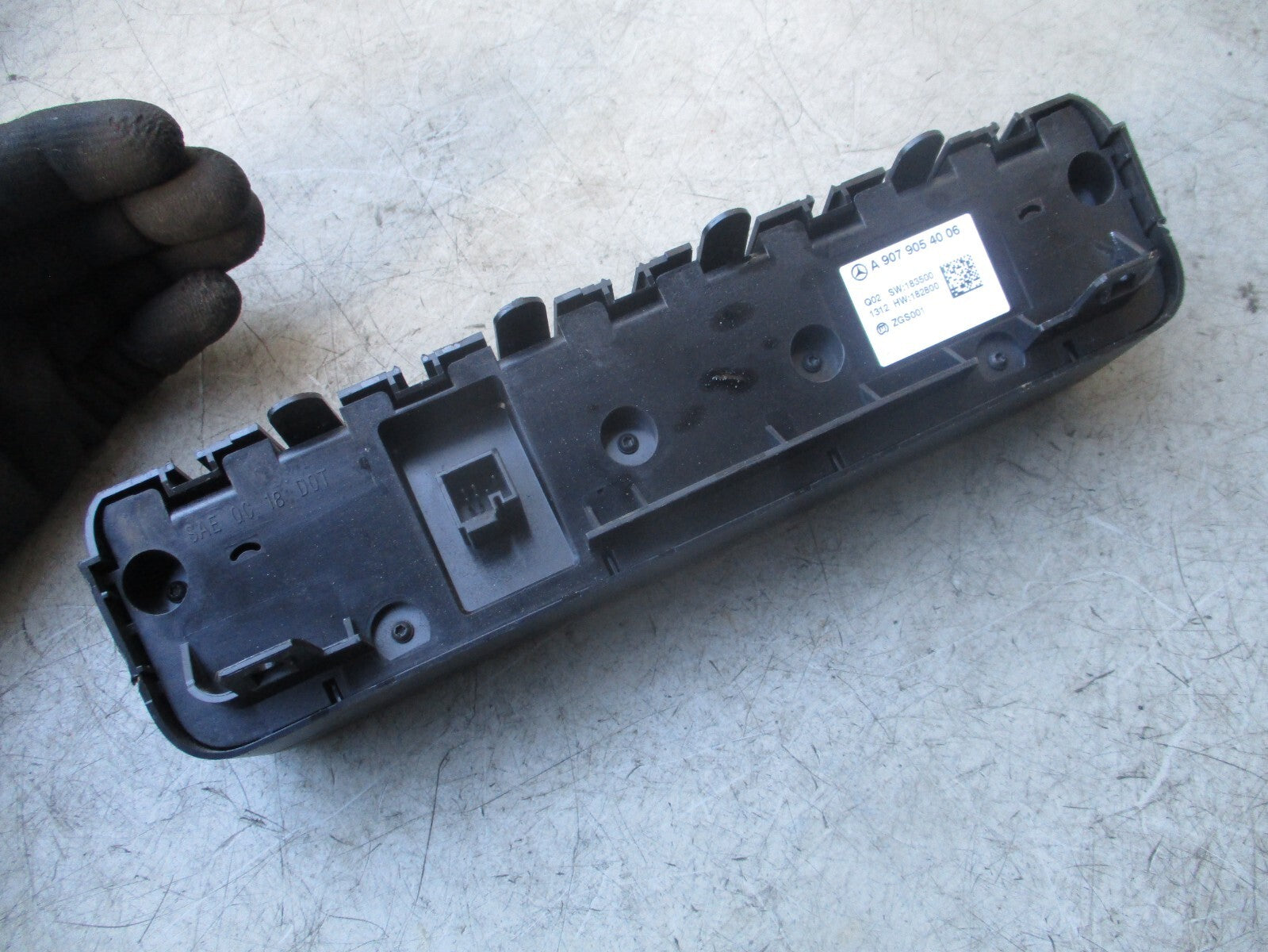MERCEDES BENZ SPRINTER W907 2022 HEATER AC CLIMATE CONTROL SWITCH A9079054006