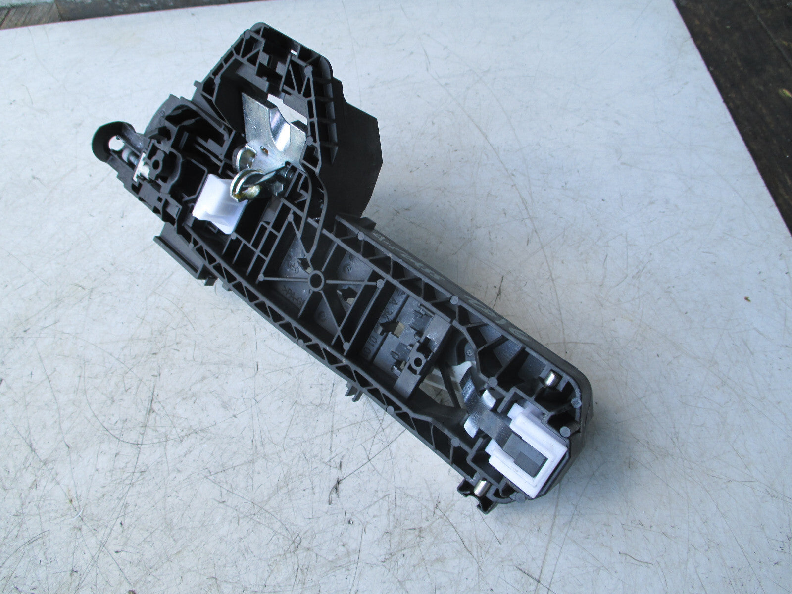 MERCEDES BENZ A CLASS W176 2016 OSR DRIVER SIDE REAR DOOR HANDLE A2047601634