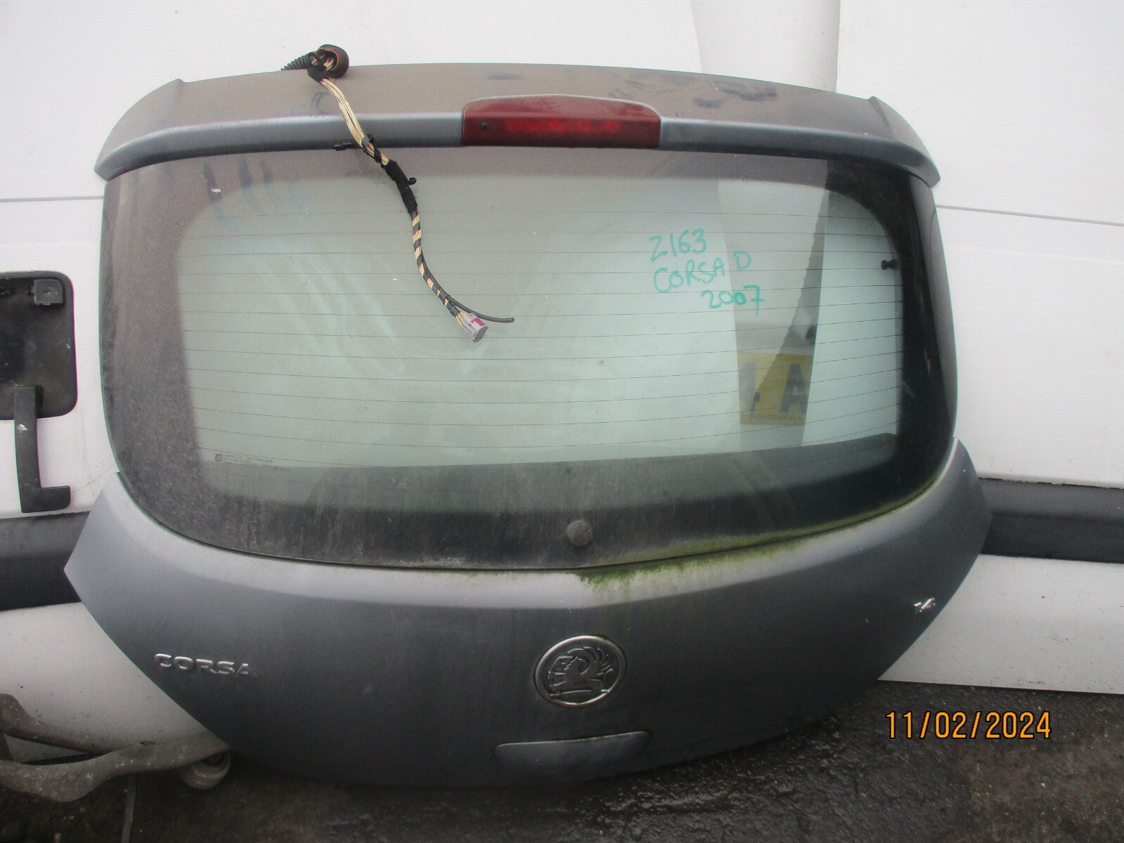 VAUXHALL CORSA D 2007 3 DOOR REAR COMPLETE TAILGATE BOOTLID LIGHTING SILVER Z163