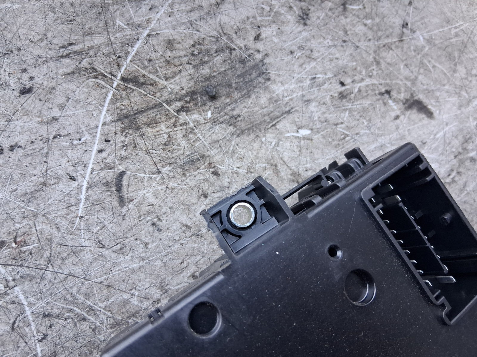 2021 PEUGEOT BOXER MK3 FUSE BOX RELAY BOX 1398635080