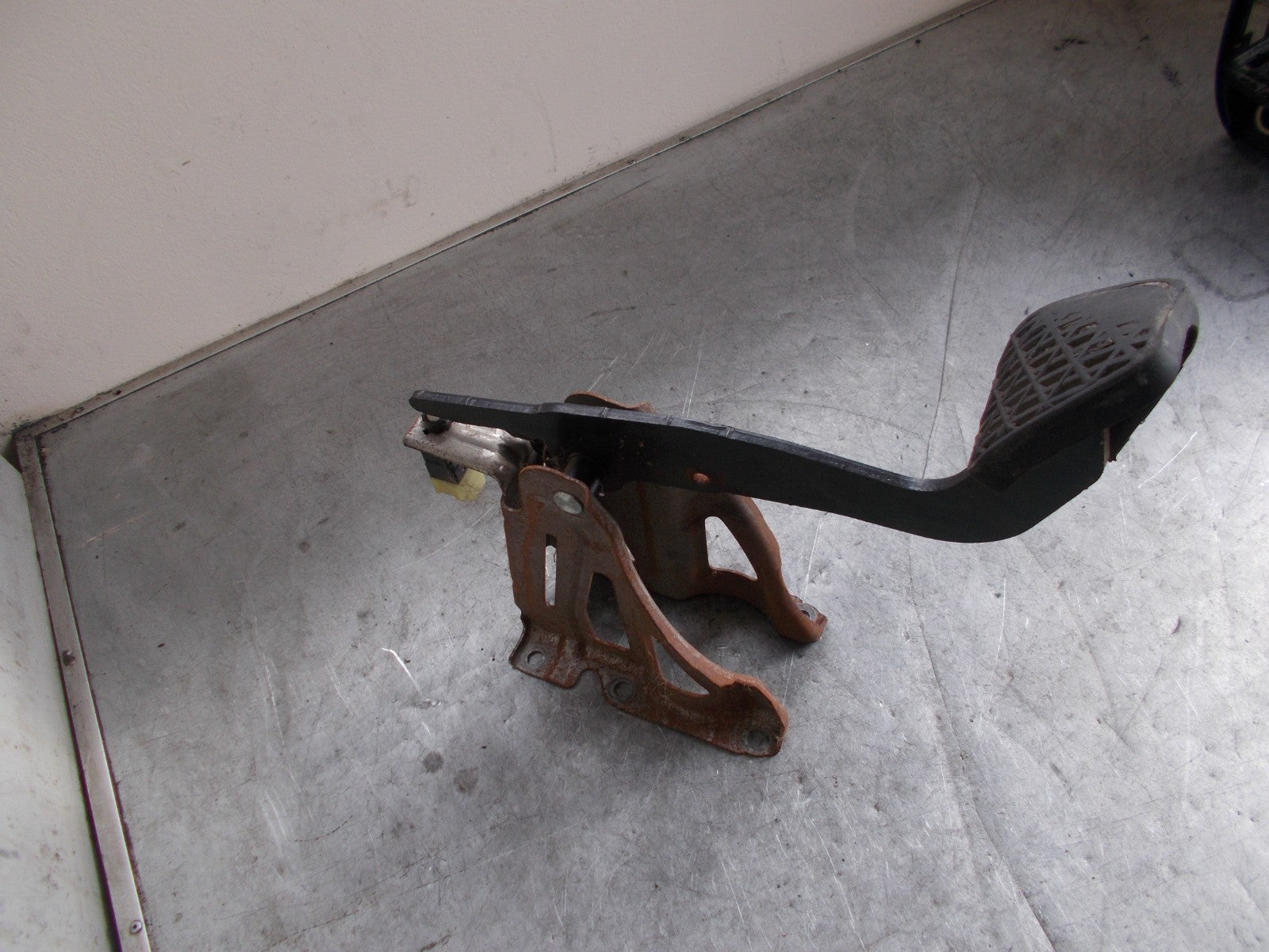 MERCEDES SPRINTER W906 2008 MK2 BRAKE PEDAL A2012920082