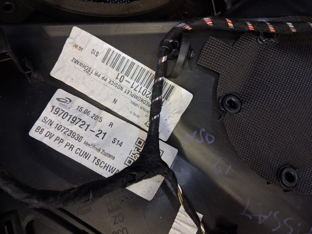 2019 VW VOLKSWAGEN PASSAT B8 OSF DRIVER SIDE FRONT RIGHT DOOR CARD