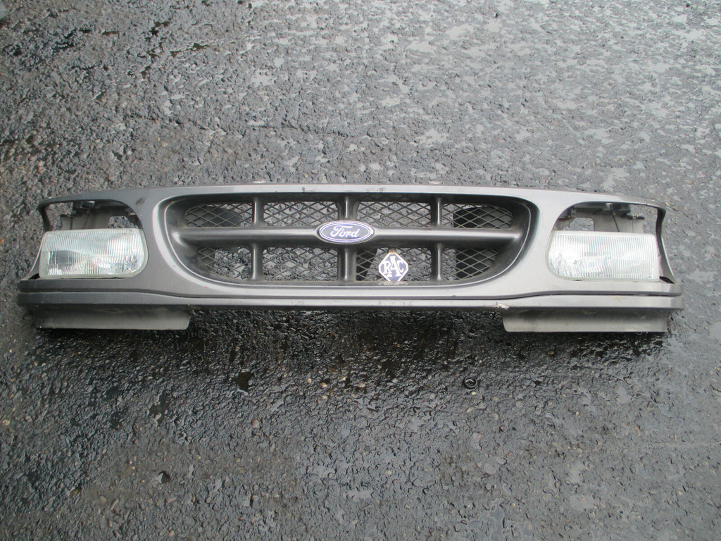 FORD EXPLORER V8 2000 4.0 PETROL FRONT COMPLETE UPPER BUMPER RADIATOR GRILL