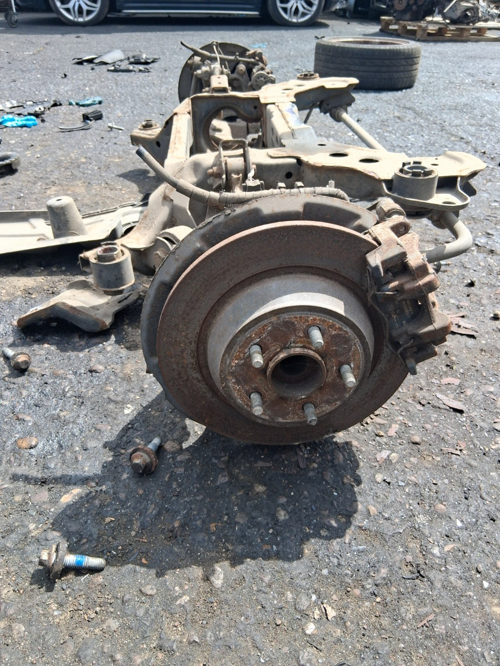 2017 FORD MONDEO MK5 HATCHBACK REAR COMPLETE AXLE DISCS TYPE ASSEMBLY