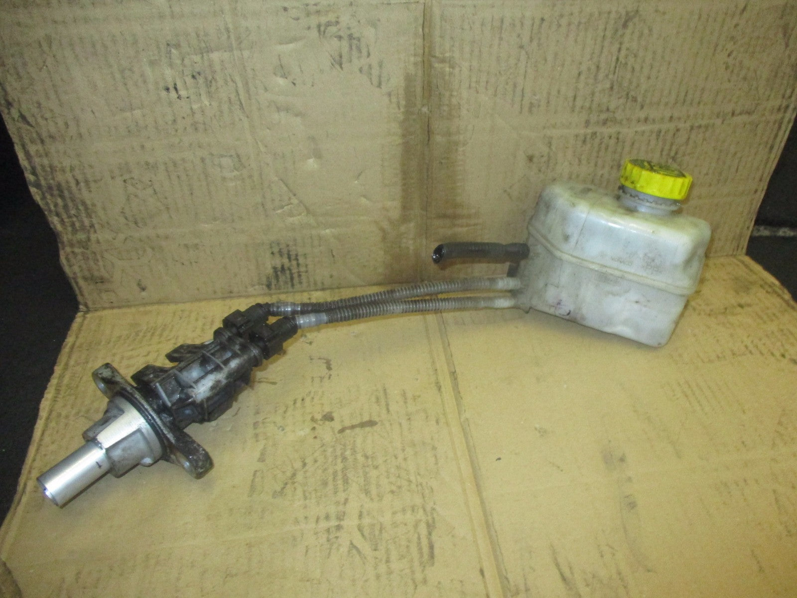 CITROEN NEMO 1.3 DIESEL BRAKE MASTER CYLINDER RESERVOIR BOSCH 0204Y20818