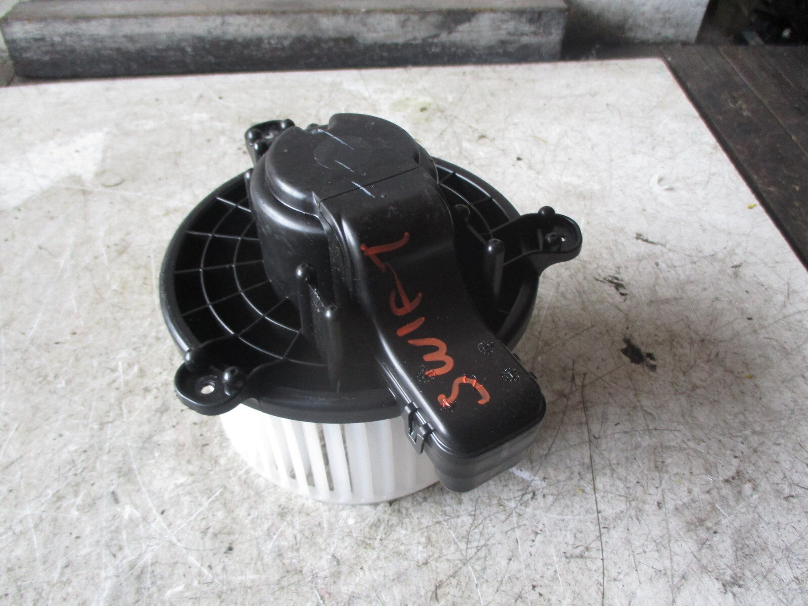 SUZUKI SWIFT MK4 2020 HEATER BLOWER MOTOR FAN