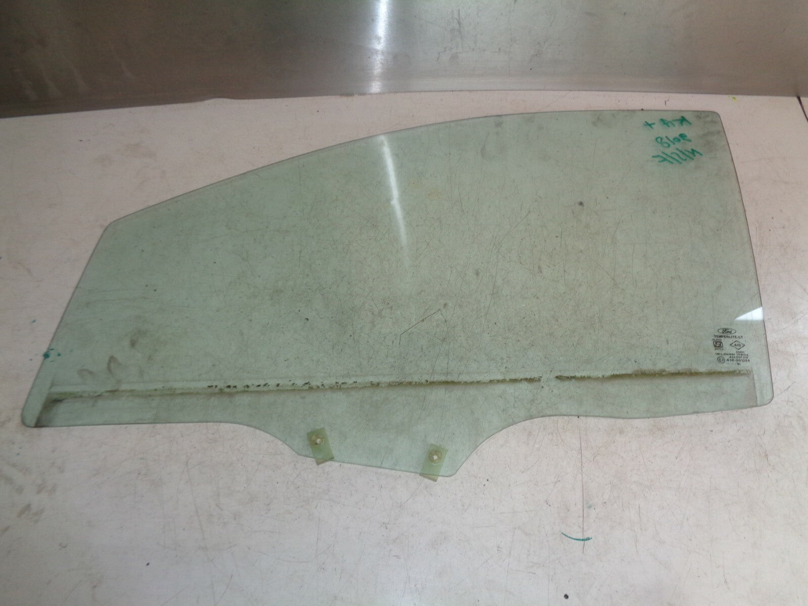FORD KA+ PLUS MK3 2018 NSF PASSENGER SIDE FRONT DOOR GLASS WINDOW PANEL