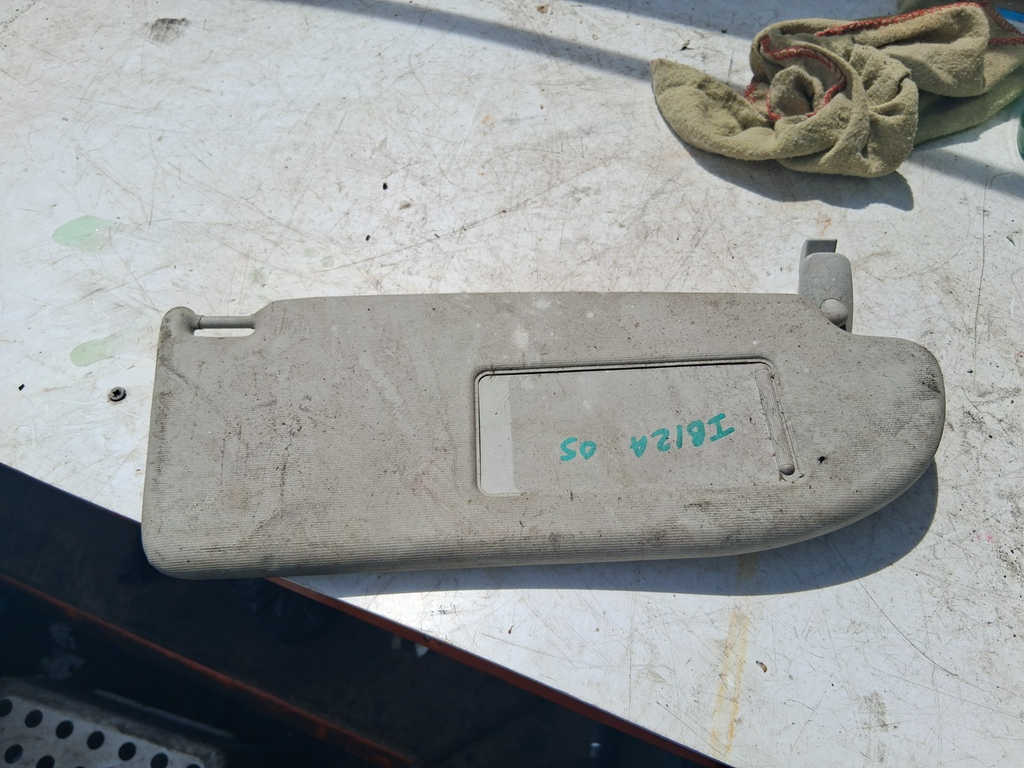 2002 SEAT IBIZA 6L MK3 OSF DRIVER SIDE FRONT RIGHT SUN VISOR SHADE