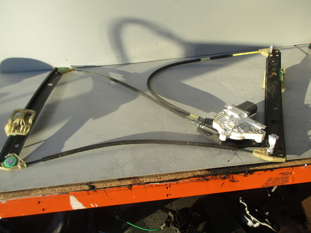 AUDI A1 8X 2015 OSF DRIVER SIDE FRONT WINDOW REGULATOR & MOTOR 8K0959802C