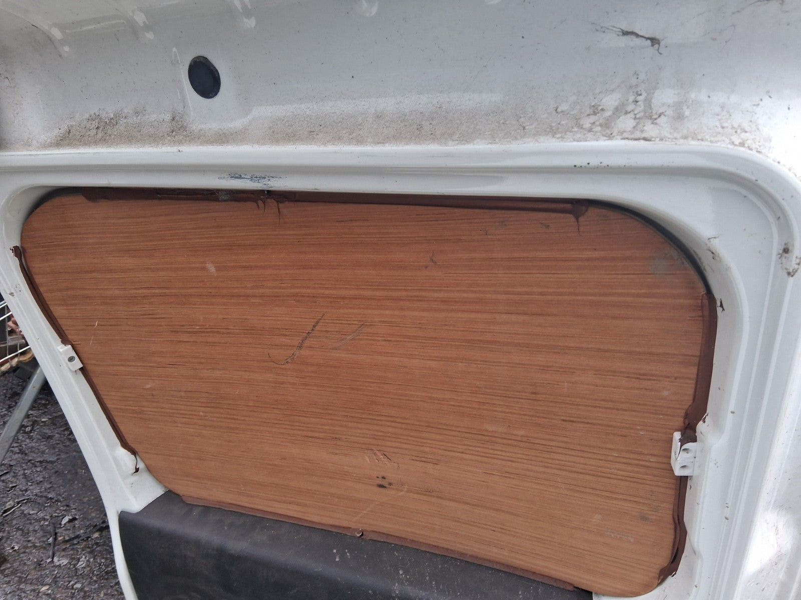 2013 FIAT DOBLO MK2 OS DRIVER SIDE RIGHT COMPLETE SLIDIND DOOR WHITE