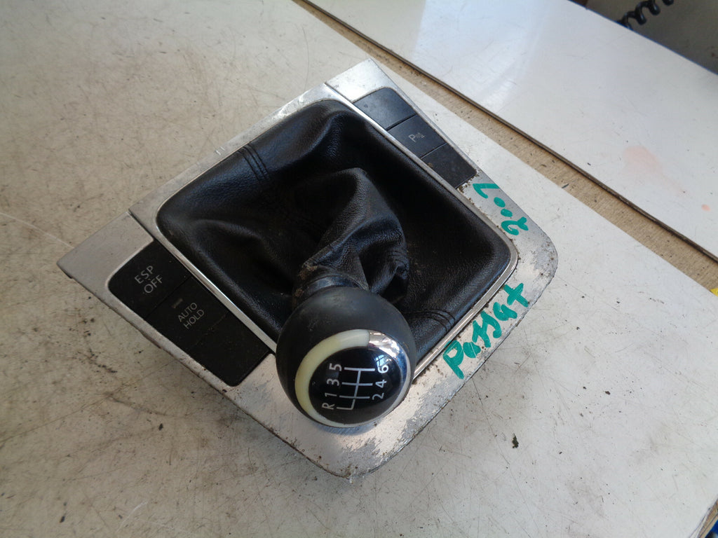 VW VOLKSWAGEN PASSAT B6 2007 GEAR KNOB WITH TRIM 3C0864263A
