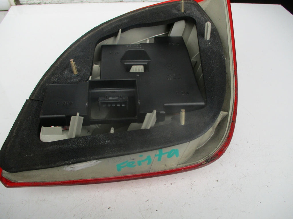 FORD FIESTA MK5 2002 NSR PASSENGER SIDE REAR BRAKE TAIL LIGHT CLUSTER ASSEMBLY