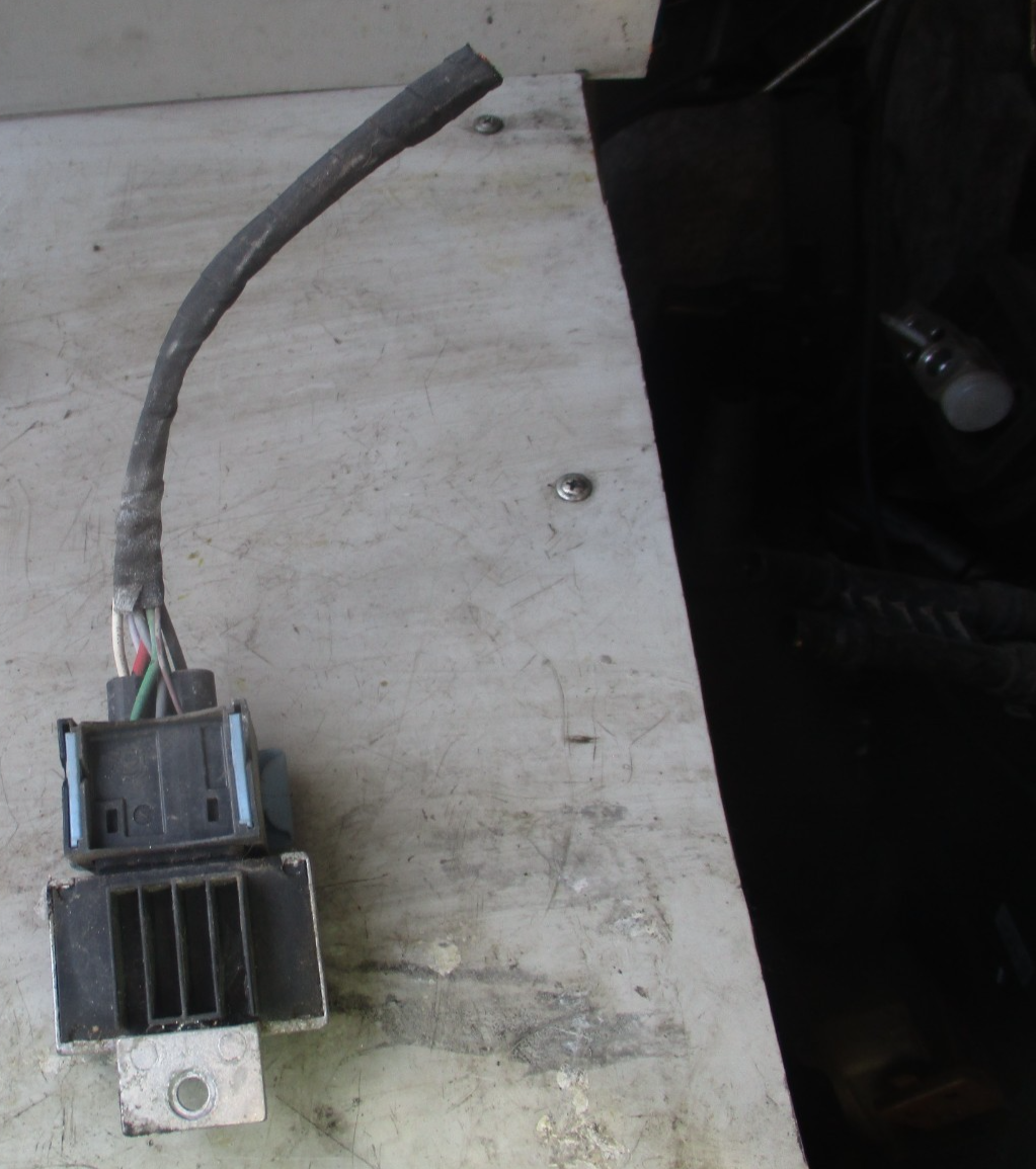 2015 MERCEDES CITAN GLOW PLUG RELAY 110678071R