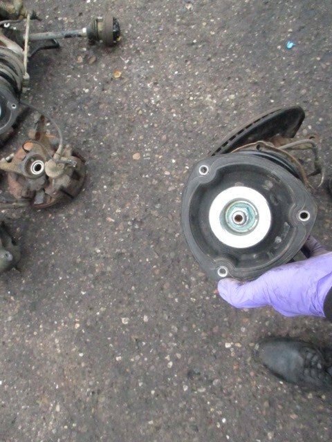 2013 VW VOLKSWAGEN GOLF MK7 1.6 DIESEL NS PASSENEGR SIDE LEG SHOCK CALIPER HUB