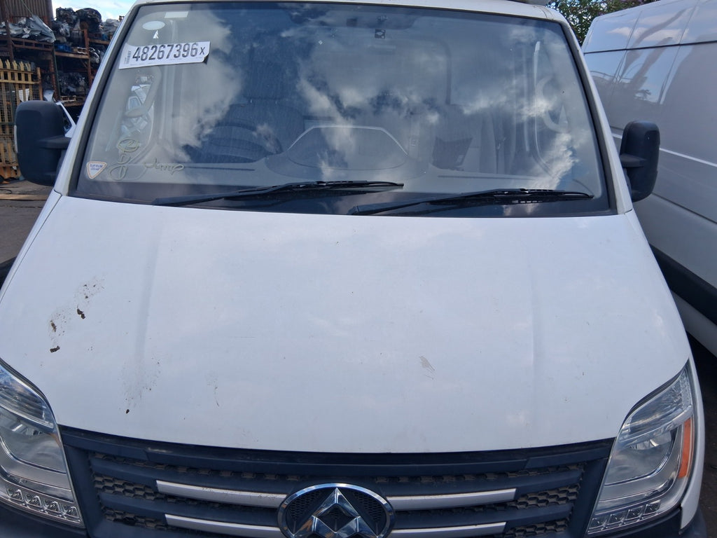 2020 SAIC LDV V80 FRONT BONNET HOOD PANEL WHITE