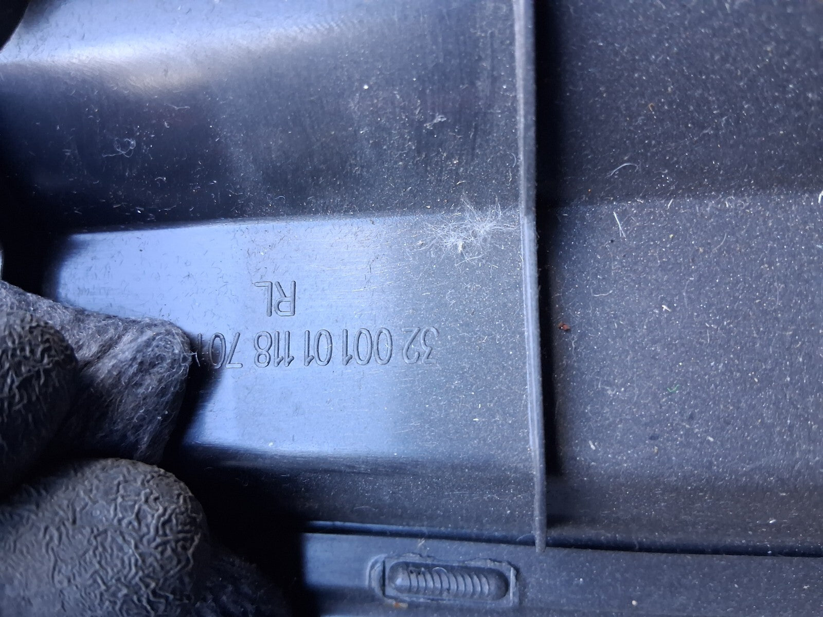 2011 AUDI A4 GLOVE BOX FRONT STORAGE COMPARTMENT 8K2857035B