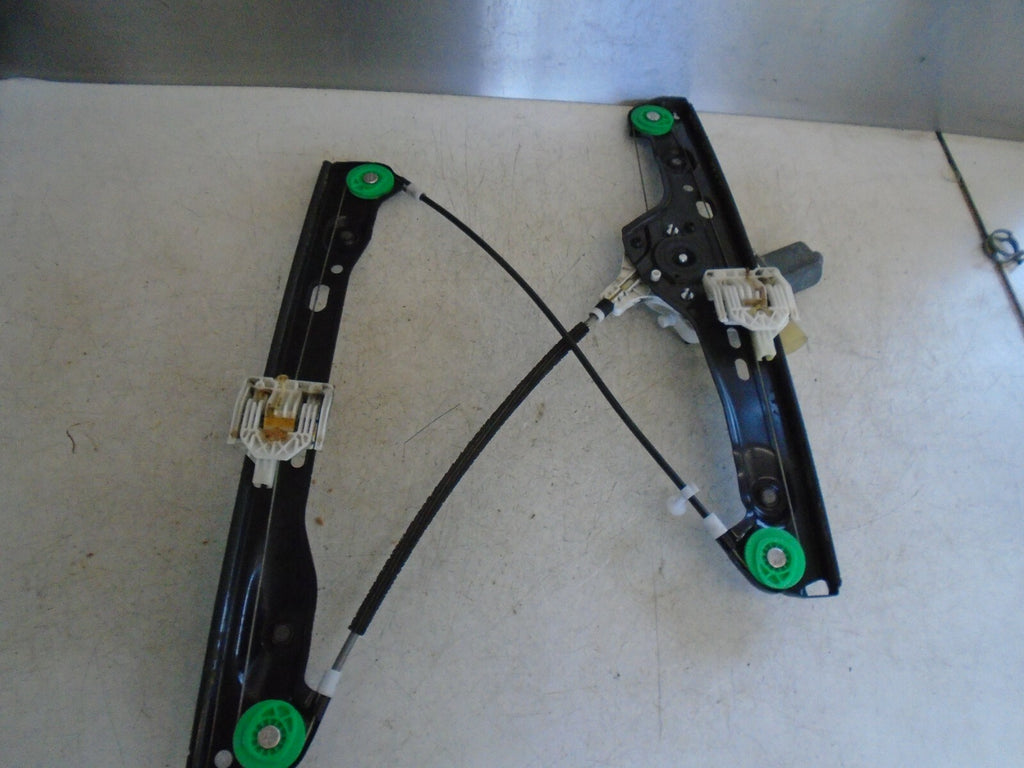 BMW 3 SERIES E90 2008 NSF FRONT PASSENGER SIDE WINDOW REGULATOR MOTOR 7060265