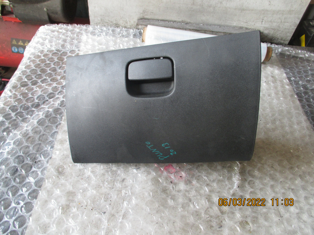 FIAT GRANDE PUNTO 2013 MK3 NSF FRONT PASSENGER SIDE GLOVE BOX 735495675
