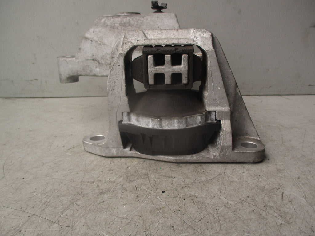 2017 NISSAN X TRAIL 1.3 PETROL OS DRIVER SIDE RIGHT ENGINE MOUNT