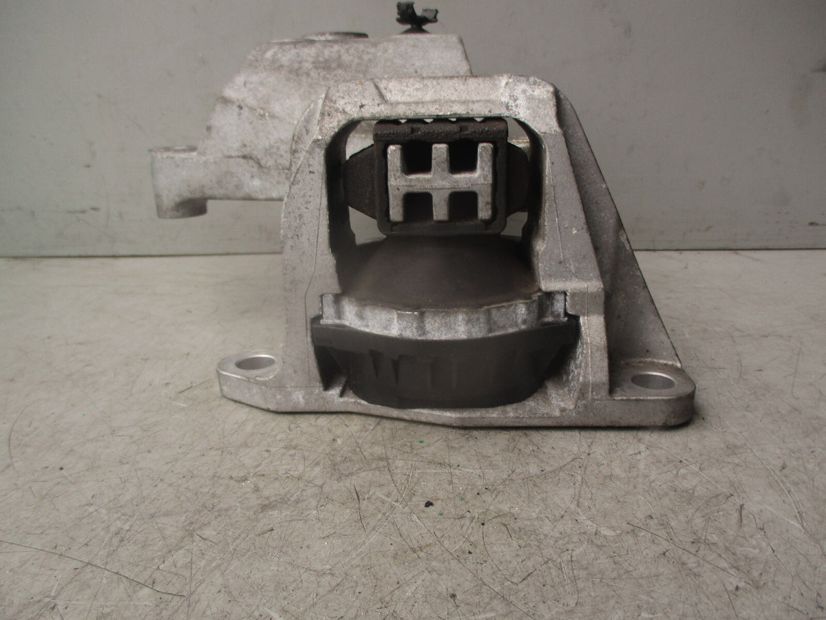 2017 NISSAN X TRAIL 1.3 PETROL OS DRIVER SIDE RIGHT ENGINE MOUNT