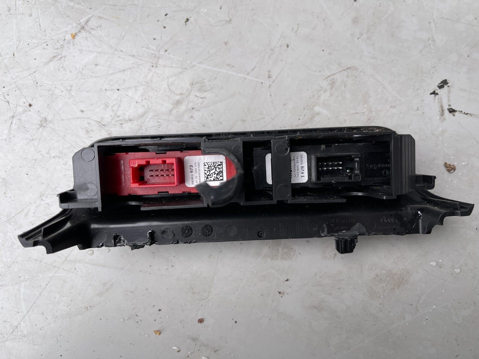 AUDI A1 HEATED SEATS SWITCH PAIR 8X0959673