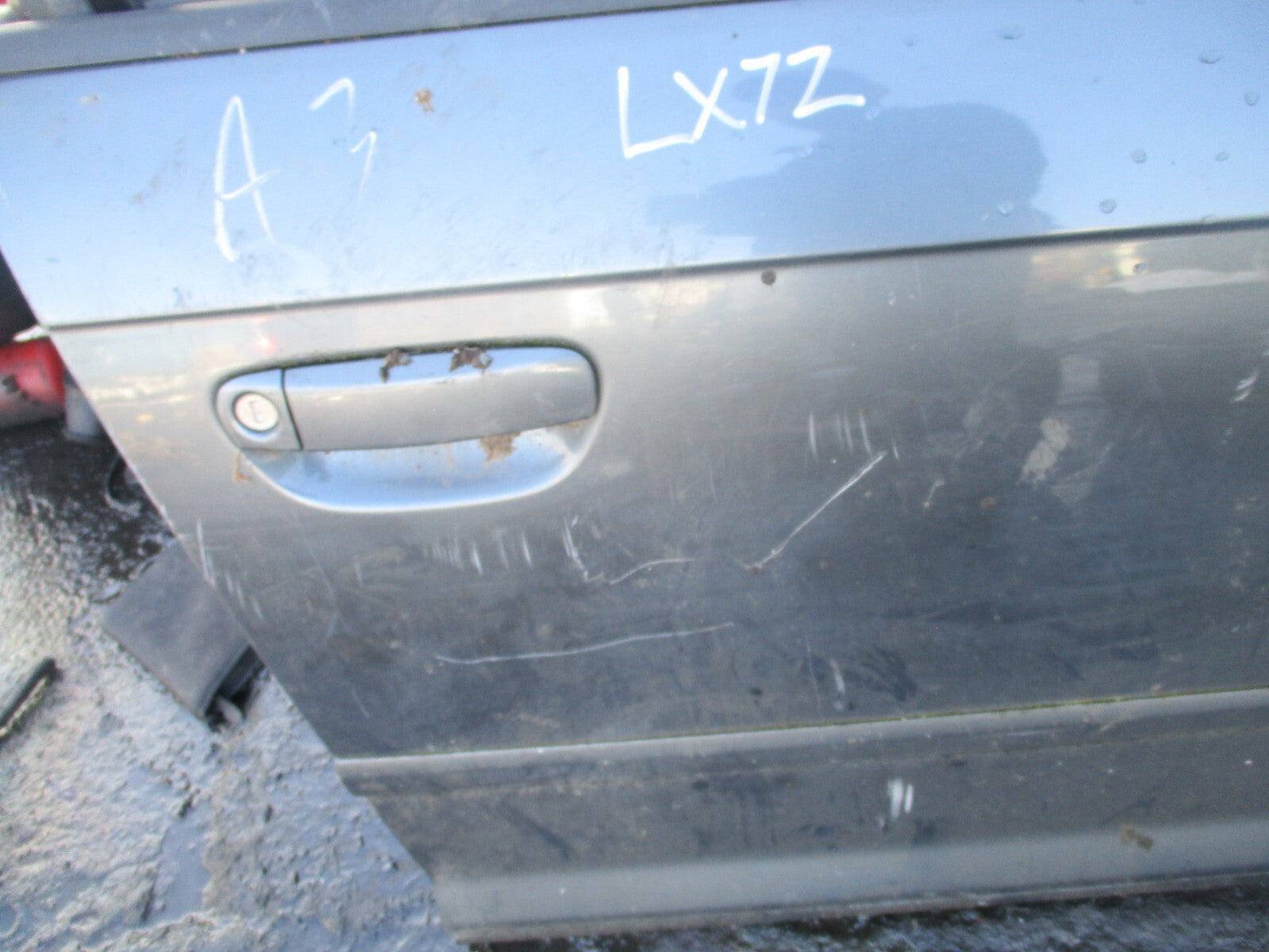 2006 AUDI A3 8P OSF DRIVER SIDE FRONT COMPLETE DOOR GREY MET LX7Z