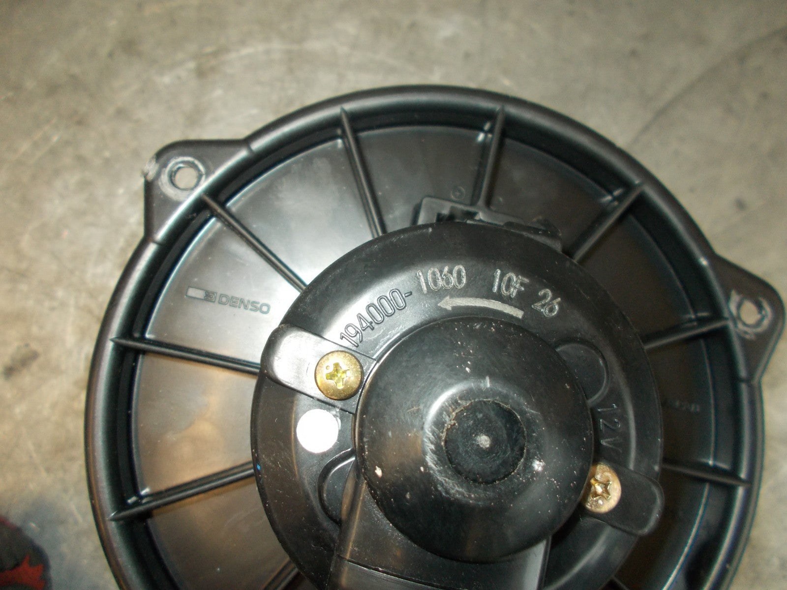 TOYOTA YARIS MK1 HEATER BLOWER MOTOR FAN 1940001060