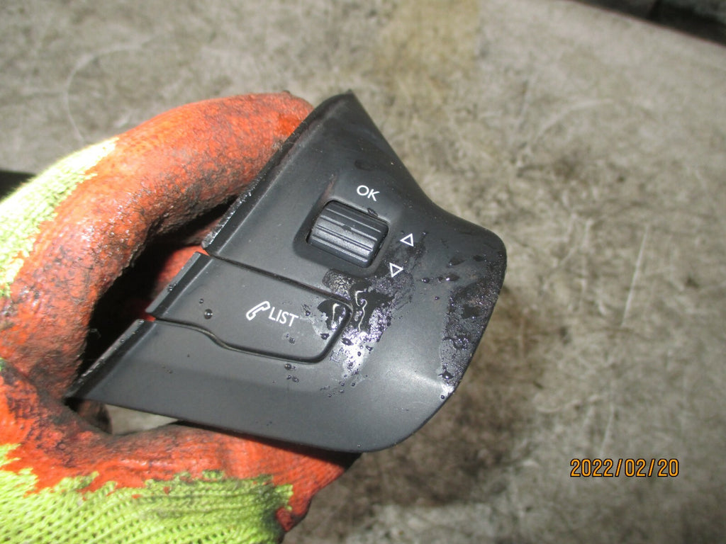 PEUGEOT 2008 2014 MULTIFUNCTION STEERING CONTROLS SWITCH 96750123ZD