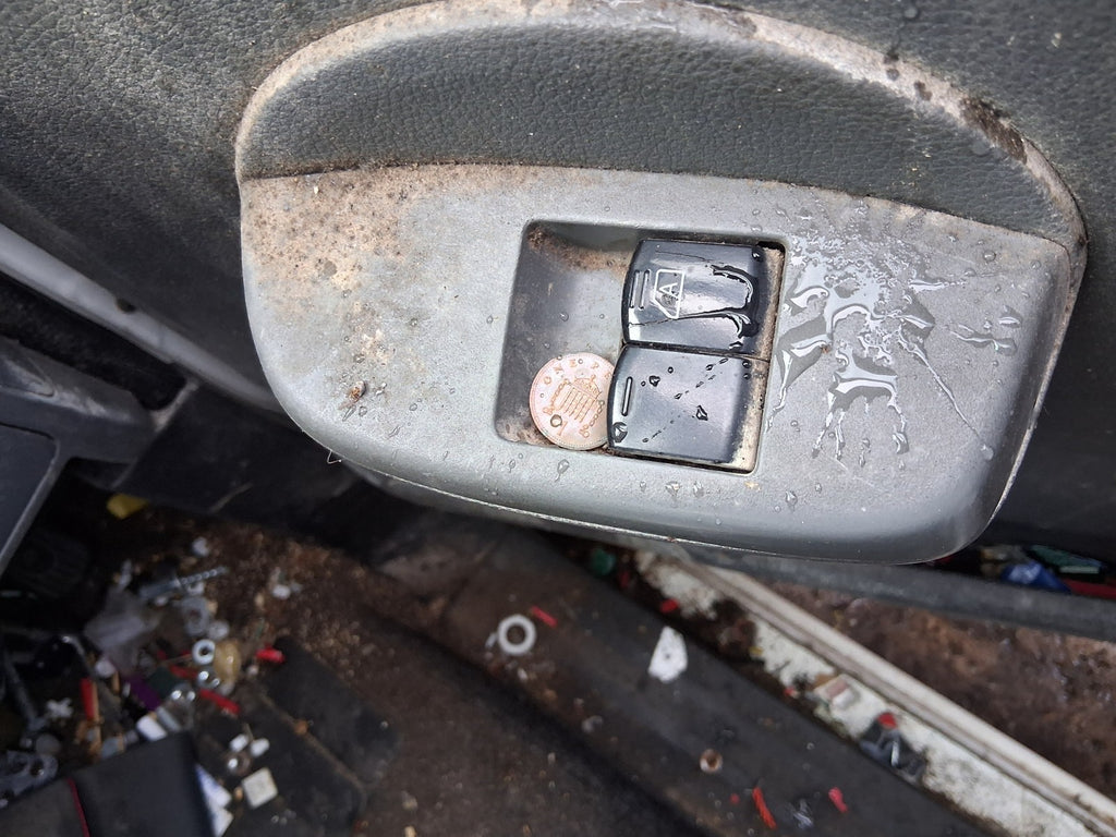 2018 NISSAN NV200 OSF DRIVER SIDE FRONT RIGHT WINDOW CONTROL SWITCH
