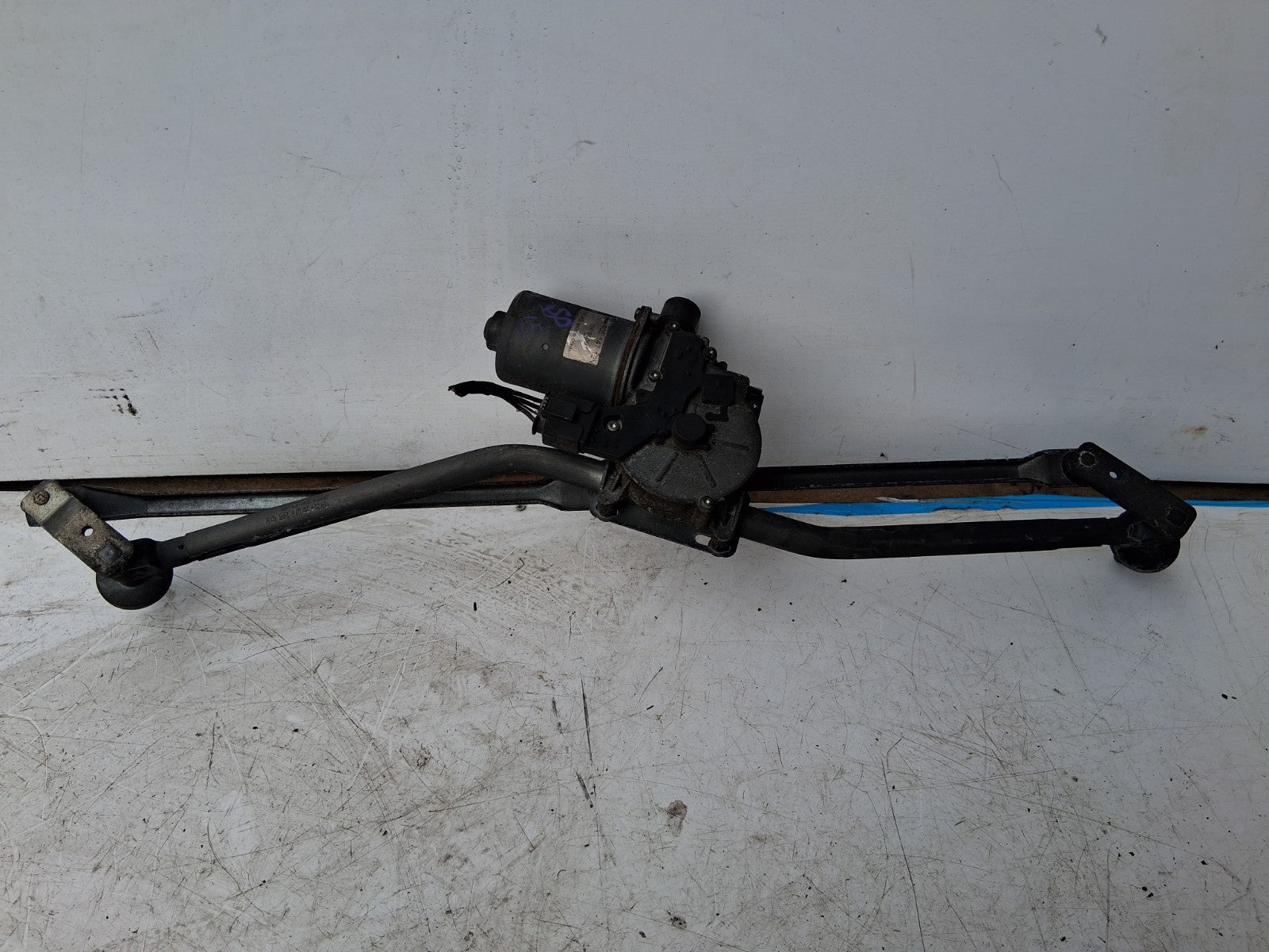 2016 MERCEDES SPRINTER W906 FRONT WINDSCREEN WIPER MOTOR LINKAGE 405147