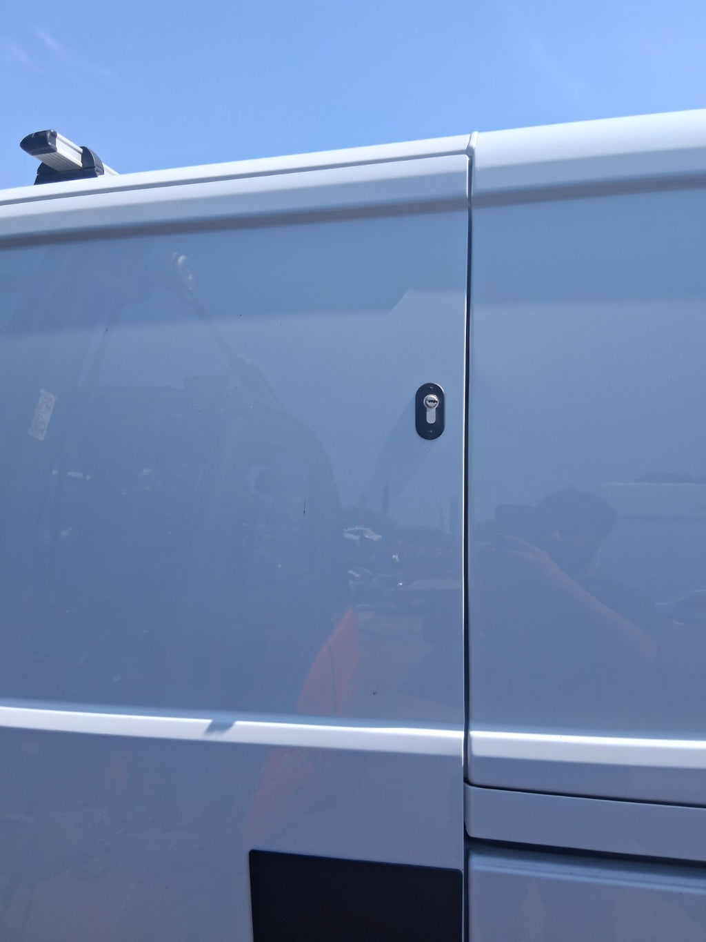 2025 RENAULT TRAFIC X82 MK3 NS PASSENGER SIDE SLIDING DOOR COMPLETE WHITE
