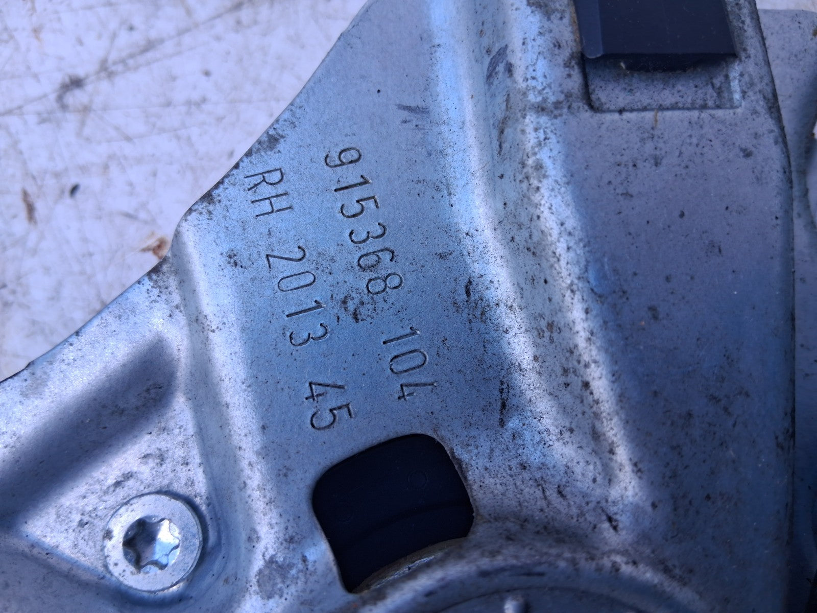 2018 ZAFIRA C OSF DRIVER SIDE FRONT RIGHT WINDOW MOTOR REGULATOR 915368104