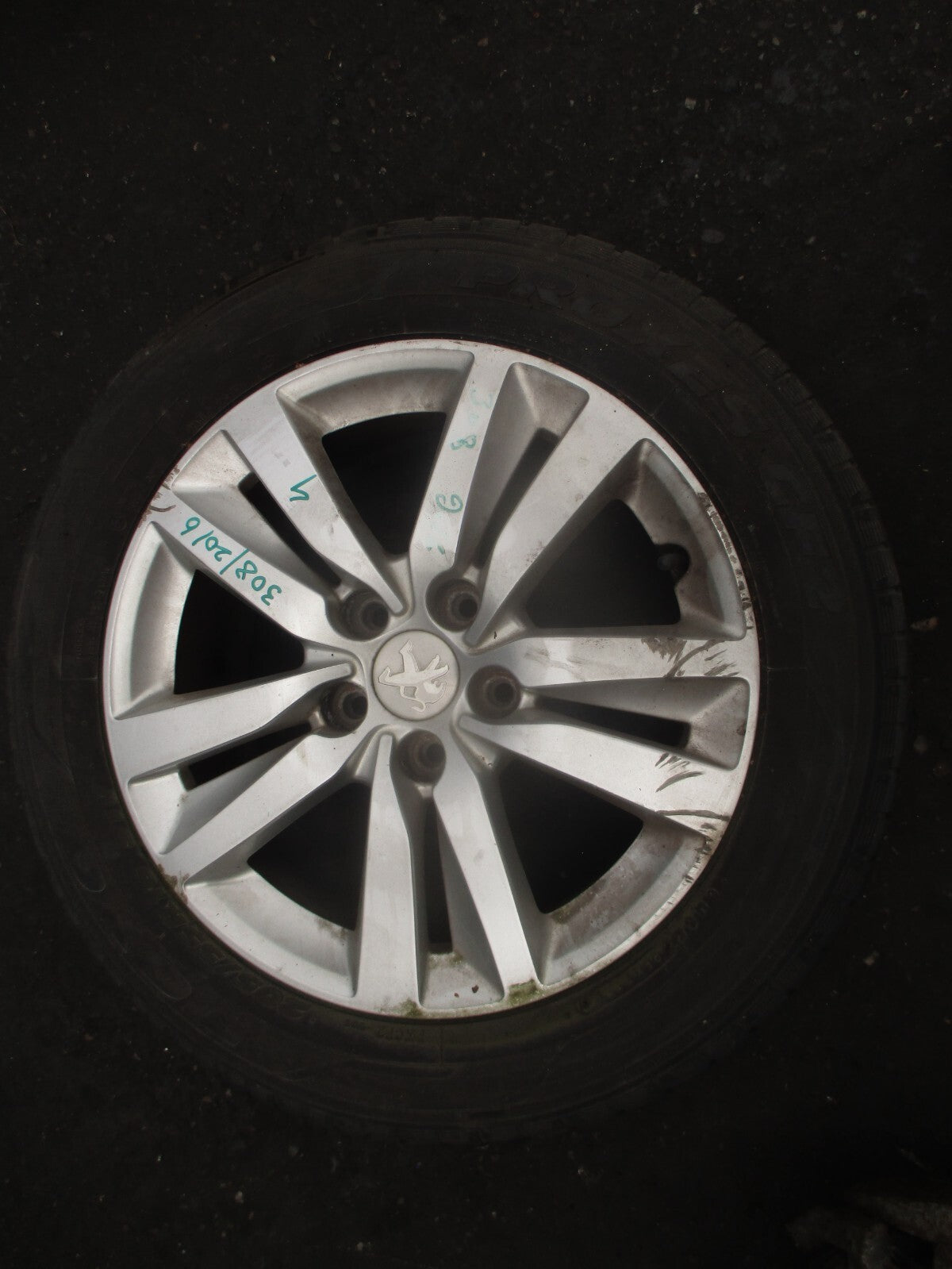 2014 PEUGEOT 308 MK2 16 INCH ALLOY WHEEL WITH TYRE 205/55R16 REF 4