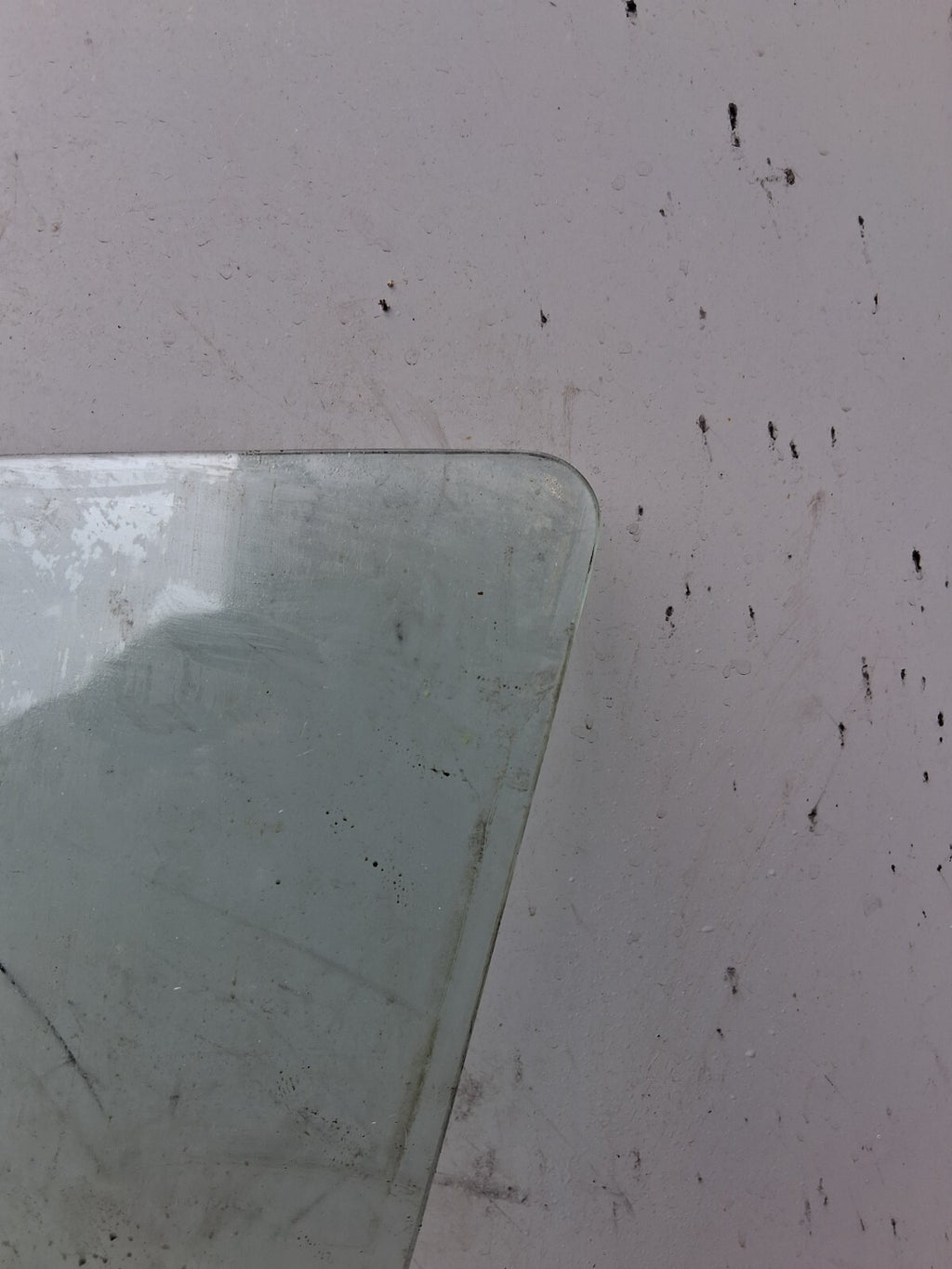 2008 MITSUBISHI OUTLANDER NSF PASSENGER SIDE FRONT LEFT WINDOW GLASS 43R00033