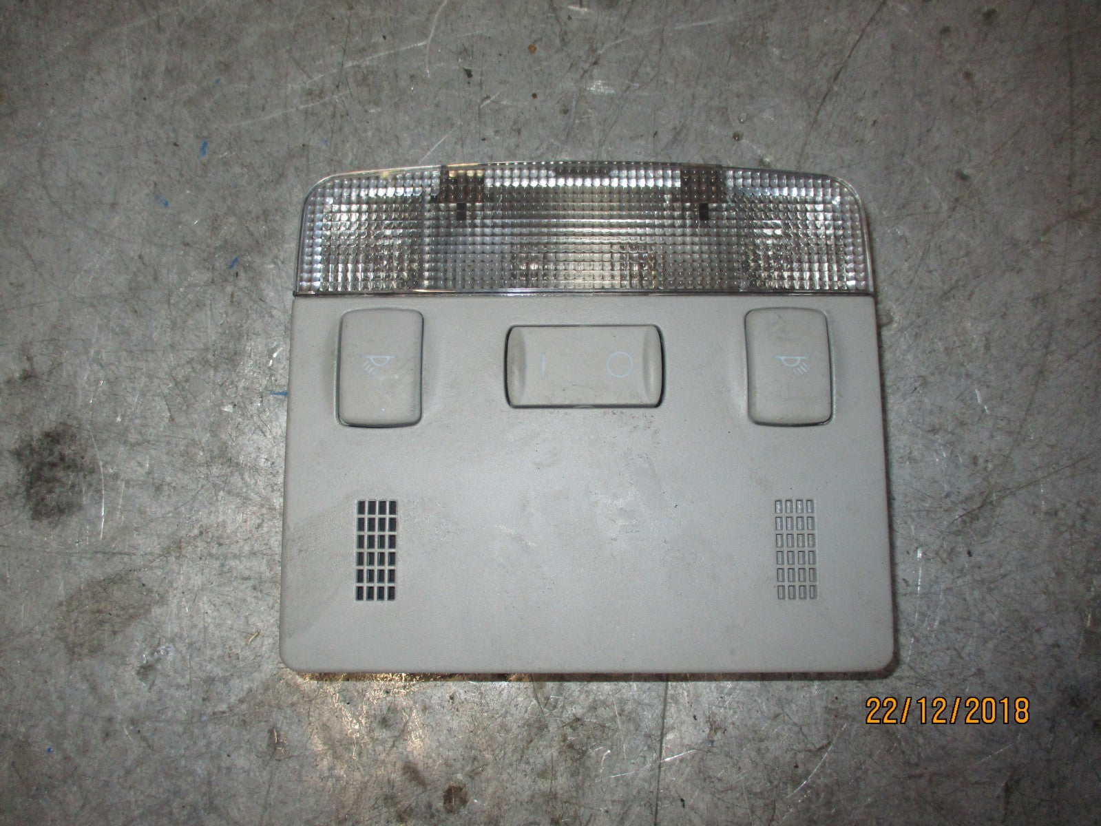 AUDI A2 8Z MK1 INTERIOR ROOF LIGHT 8Z0947111