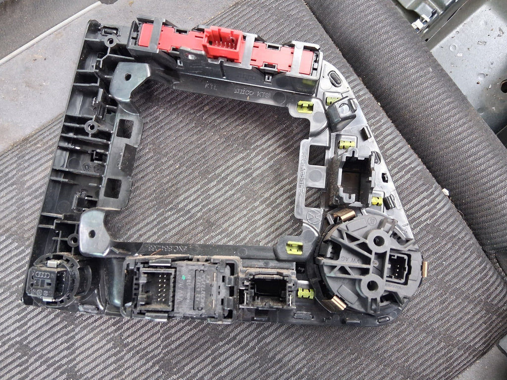 2023 VOLKSWAGEN TIGUAN MK2 CENTRE CONSOLE GEAR STICK SURROUND TRIM PANEL