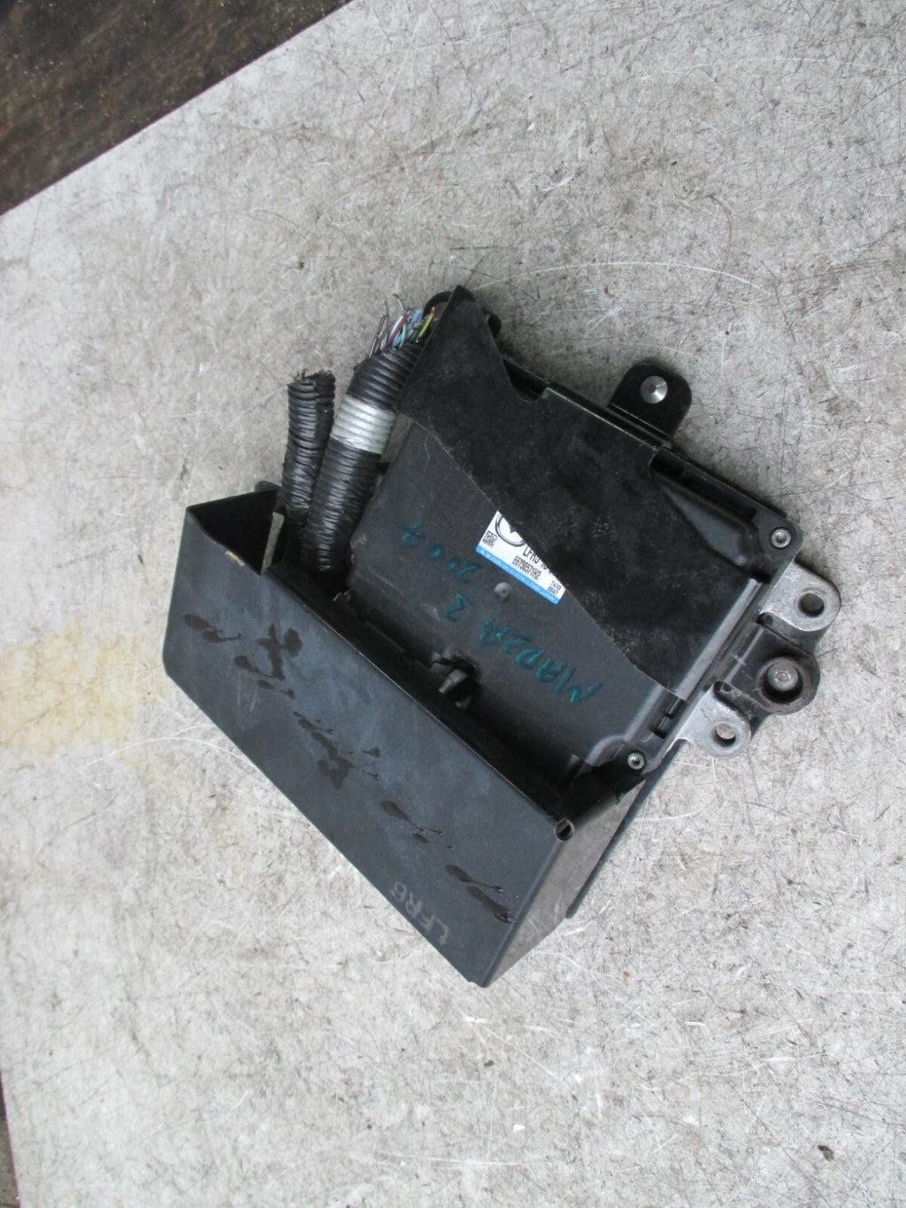 MAZDA 3 2007 MK1 ENGINE CONTROL MODULE UNIT ECU E6T56571H2