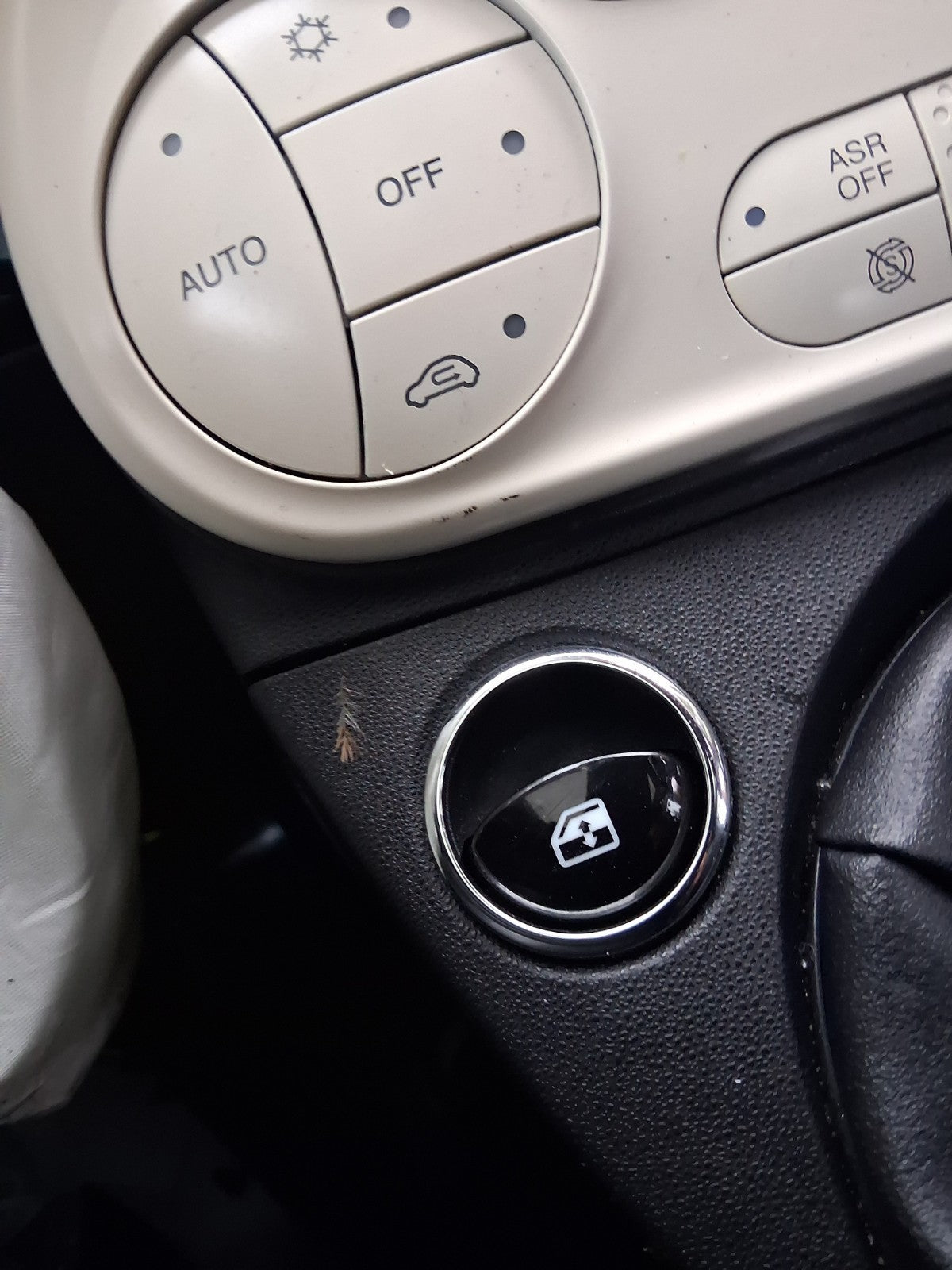 2023 FIAT 500 MHEV NSF PASSENGER SIDE FRONT LEFT WINDOW CONTROL SWITCH