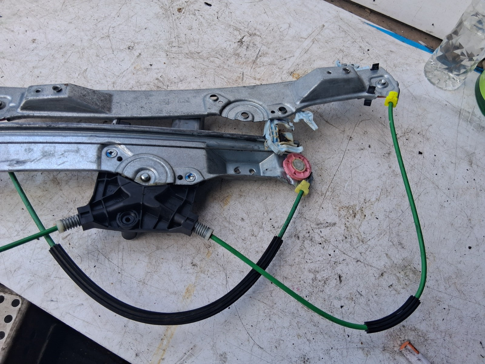 2013 VAUXHALL CORSA D OSF DRIVER SIDE FRONT WINDOW MOTOR REGULATOR 541613212