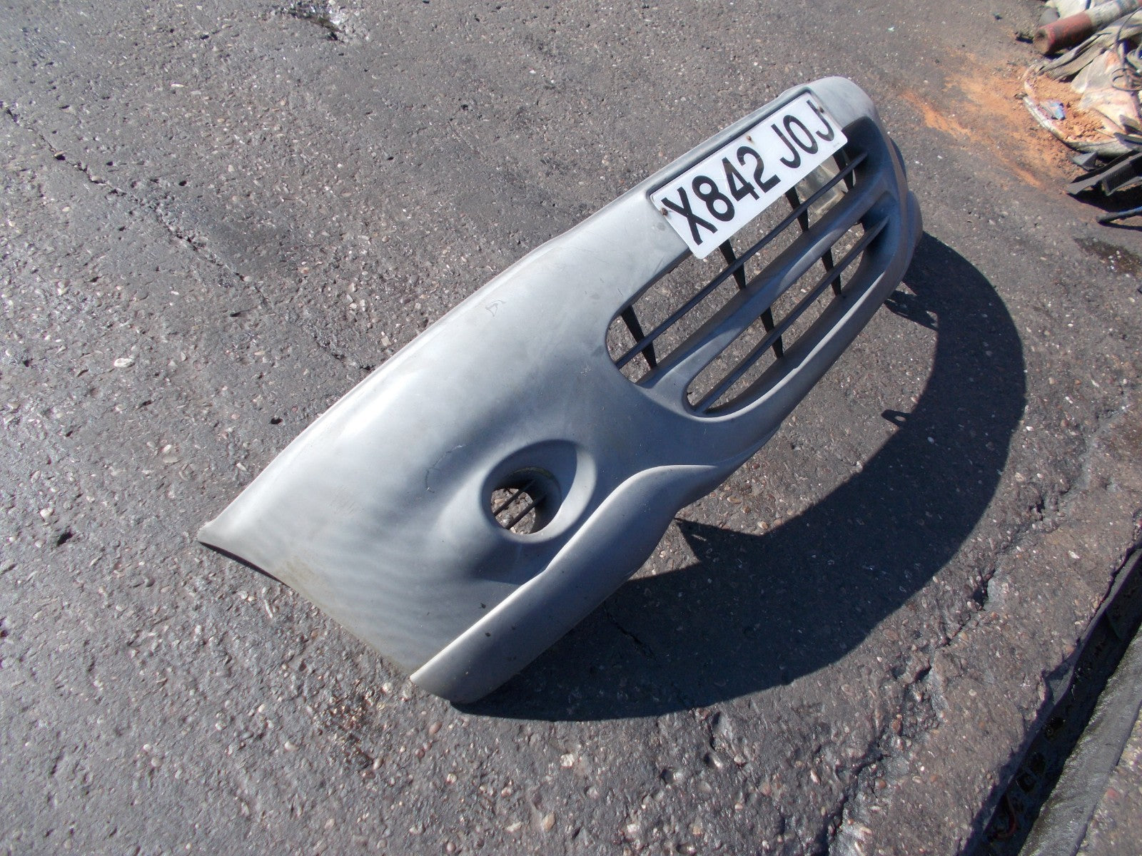NISSAN VANETTE LDV CUB 1994-2002 COMPLETE FRONT BUMPER BLACK PLASTIC