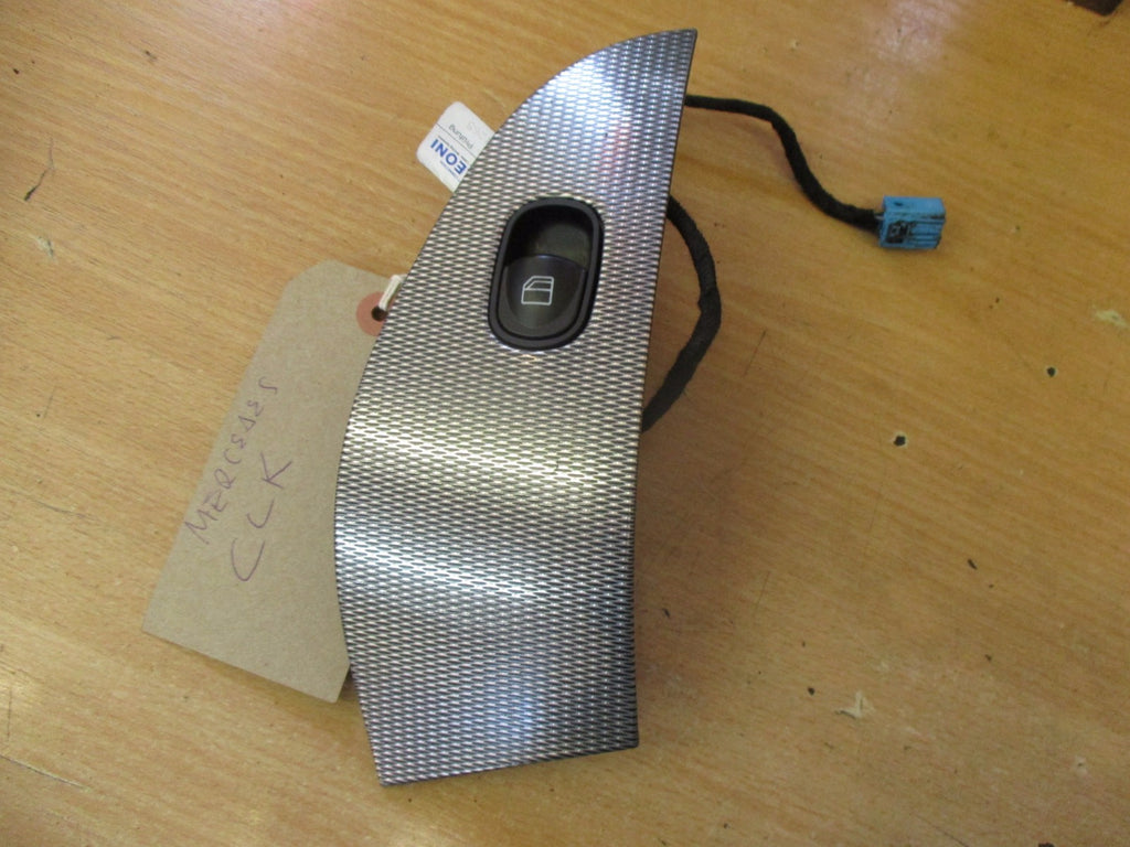 MERCEDES CLK 2003 C209 NSF PASSENGER FRONT WINDOW CONTROL SWITCH A2038200210