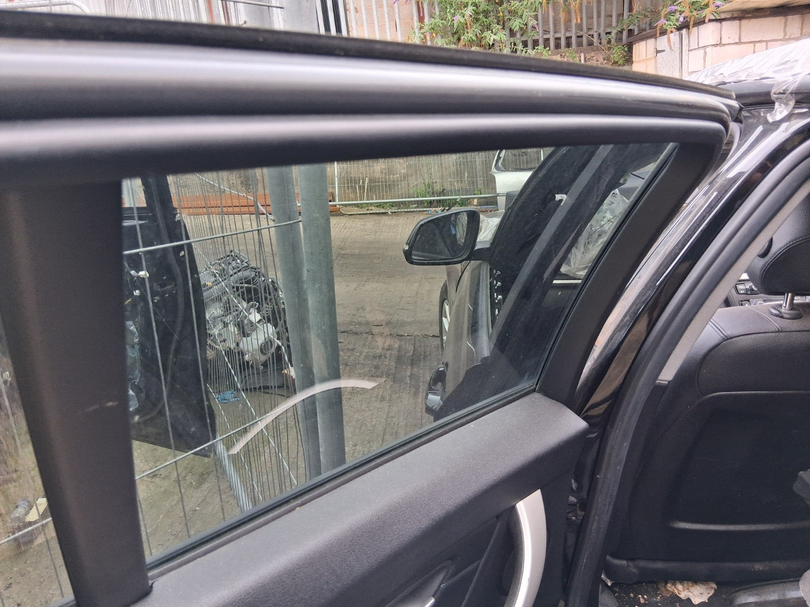 2015 BMW 3 SERIES F30 ESTATE NSR PASSENGER SIDE REAR LEFT WINDOW GLASS