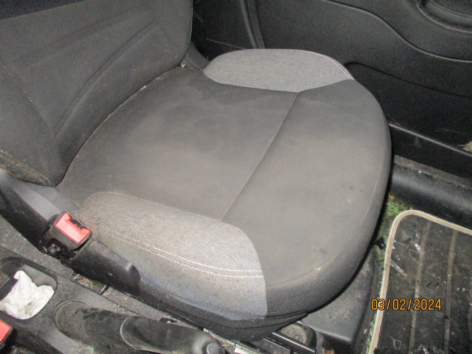 FIAT PANDA 319 MK3 2017 NSF PASSENGER SIDE FRONT COMPLETE SEAT FABRIC GREY