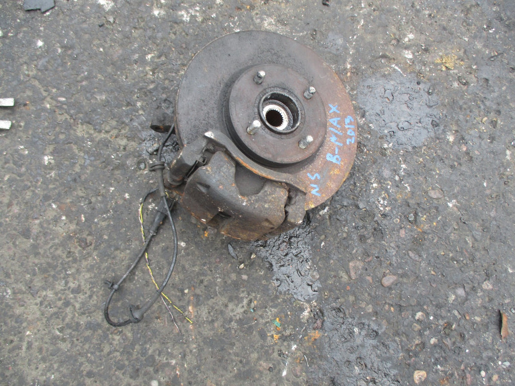 FORD B MAX 2013 1.4 PETROL NSF PASSENGER SIDE FRONT HUB CALIPER