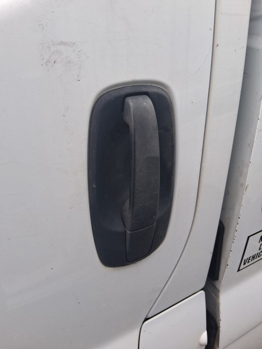 2014 VAUXHALL VIVARO MK1 NSF PASSENGER SIDE FRONT LEFT EXTERIOR DOOR HANDLE