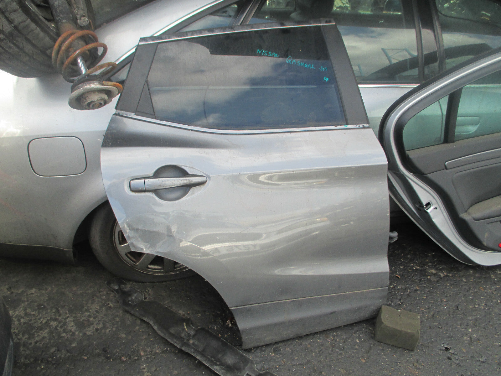 NISSAN QAHQAI J11 MK2 2017 OSR DRIVER SIDE REAR COMPLETE DOOR GREY