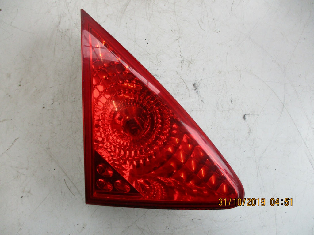 PEUGEOT 3008 2010 NSR PASSENGER SIDE REAR INNER BOOT TAIL LIGHT 9683461080